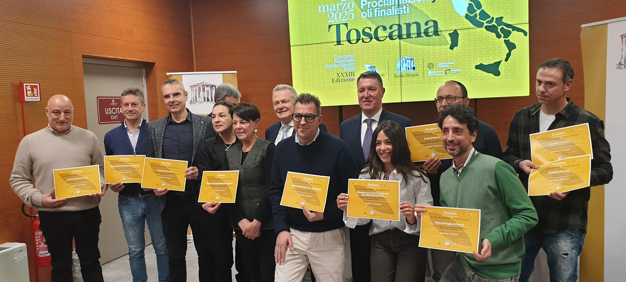 Foto di gruppo al Premio Ercole Olivario